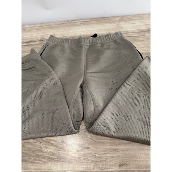 Nike A.P.S. Men's Therma-FIT Versatile Jogger/Athletic Pants - Size Med. - Picture 2 of 16